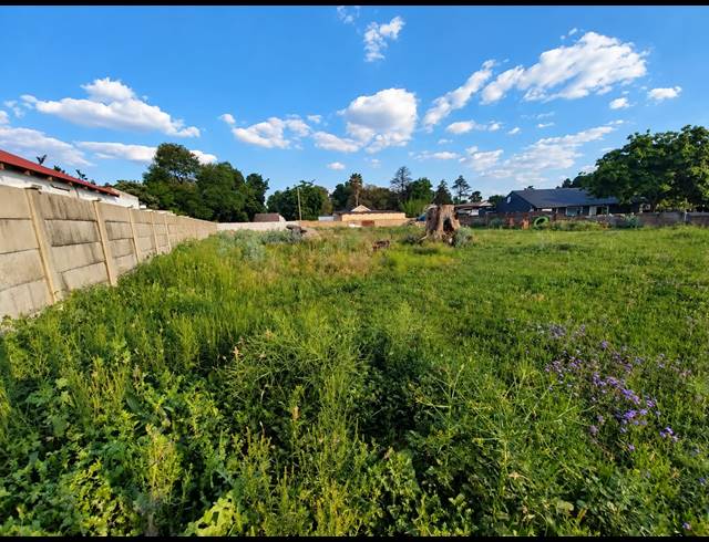 997M² VACANT LAND FOR SALE IN KOOKRUS